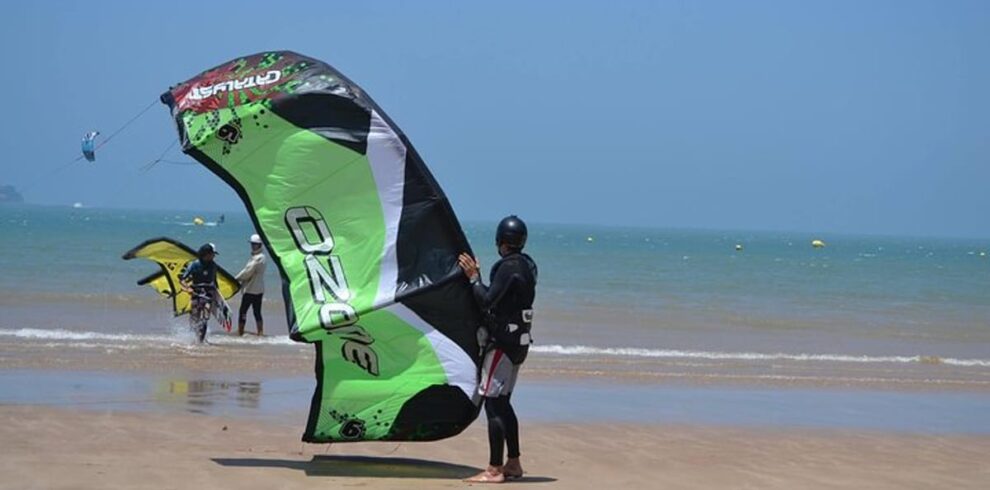 9466d083-3aff-4e05-a8ff-87ac654759d4_kitesurfing-or-surfing-experience-in-essaouira-large