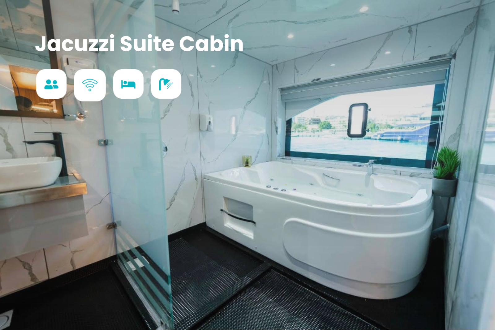 Jacuzzi Suite Cabin (2)